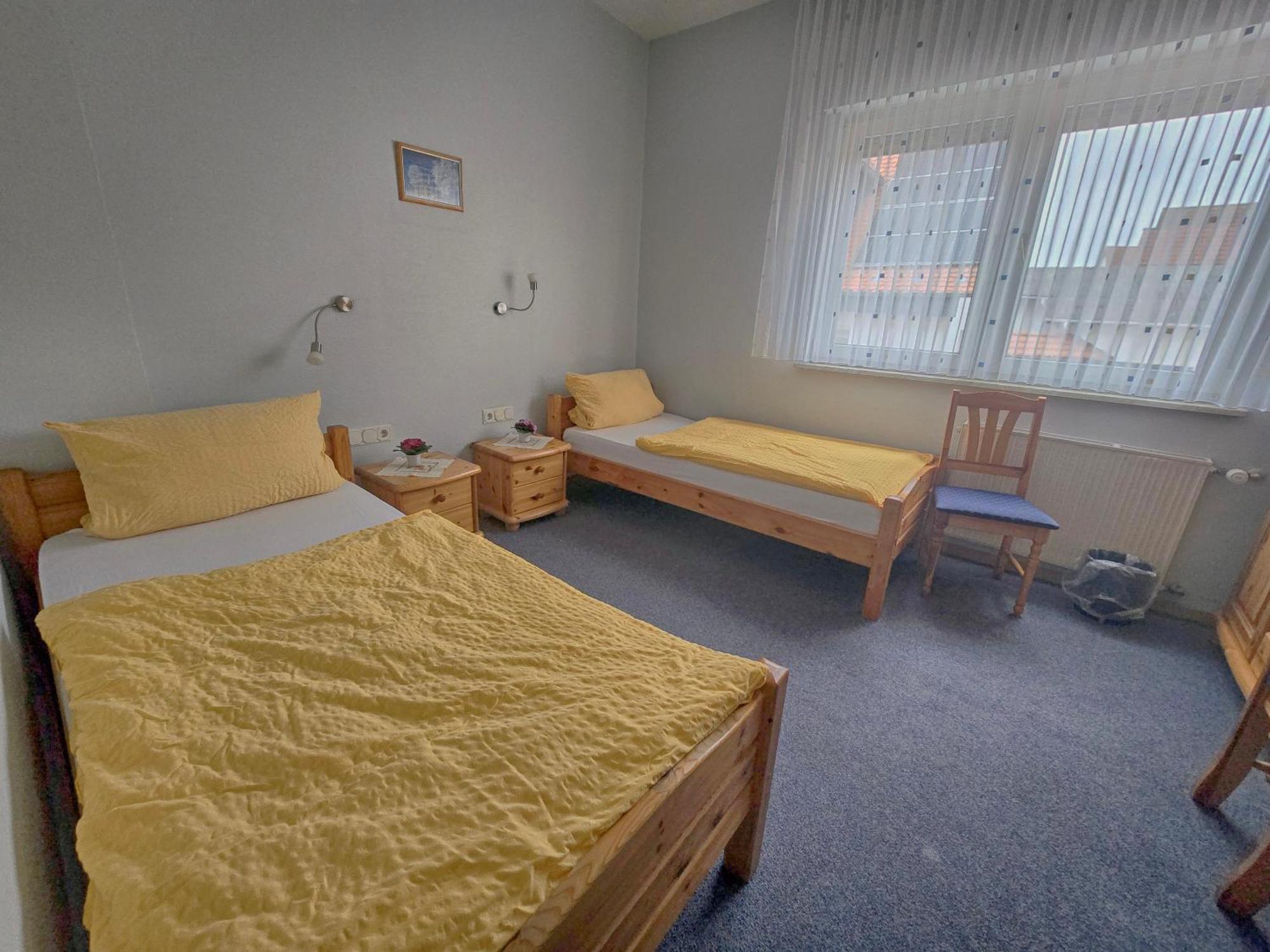 Pension Und Ferienwohnungen Bachmann Wölfersheim Buitenkant foto