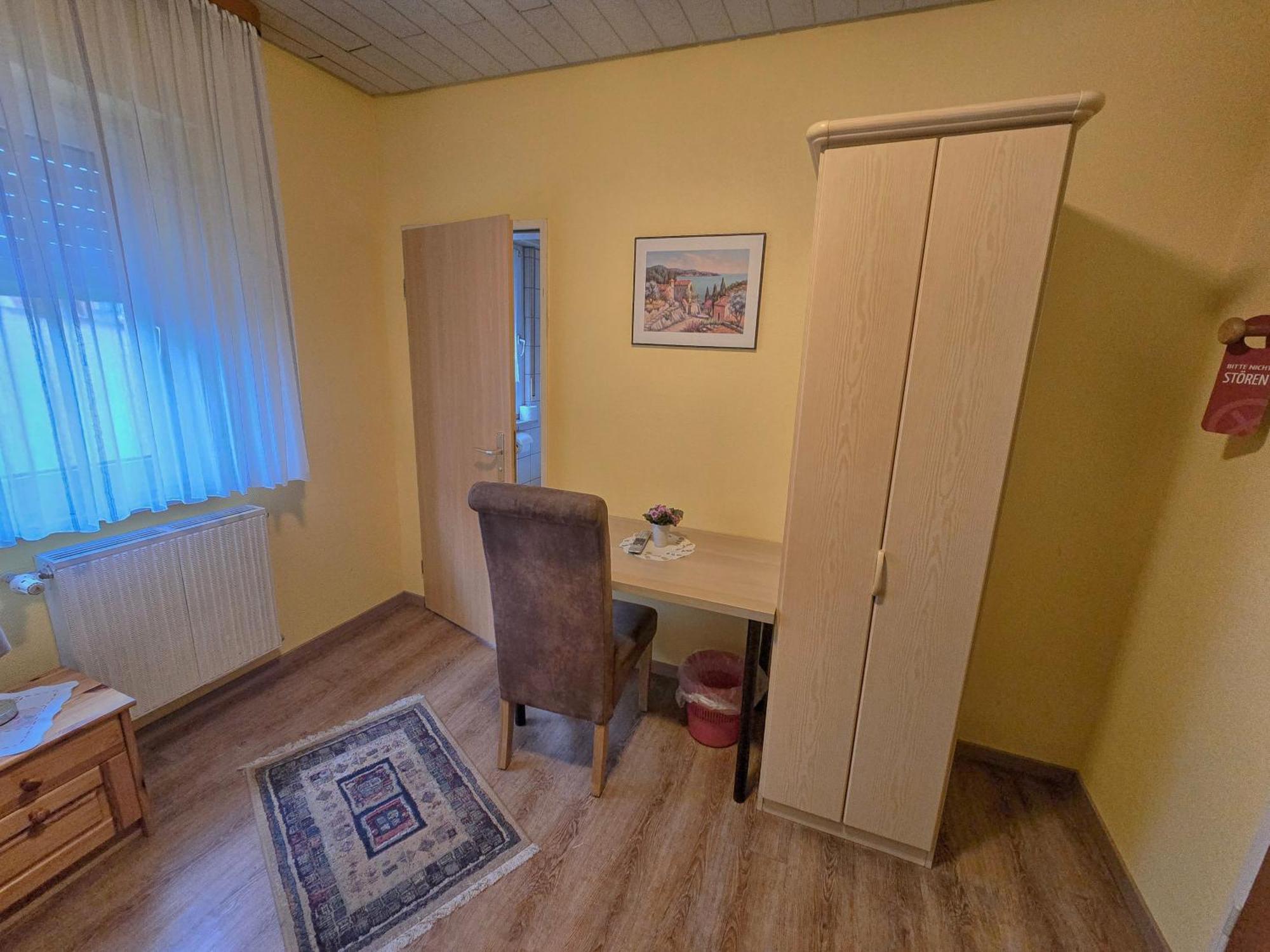 Pension Und Ferienwohnungen Bachmann Wölfersheim Kamer foto